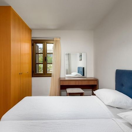 Aegean Blue Villa'S Калатос Екстериор снимка