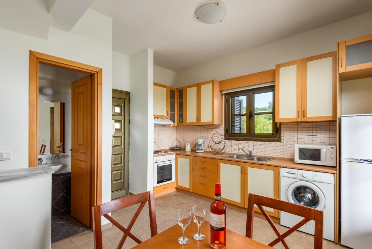 Aegean Blue Villa'S Калатос Екстериор снимка